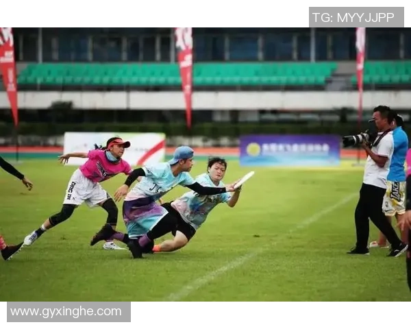 杭州飞盘队比赛经验深度对比与提升策略探讨 杭州飞盘队比赛经验深度对比与提升策略探讨